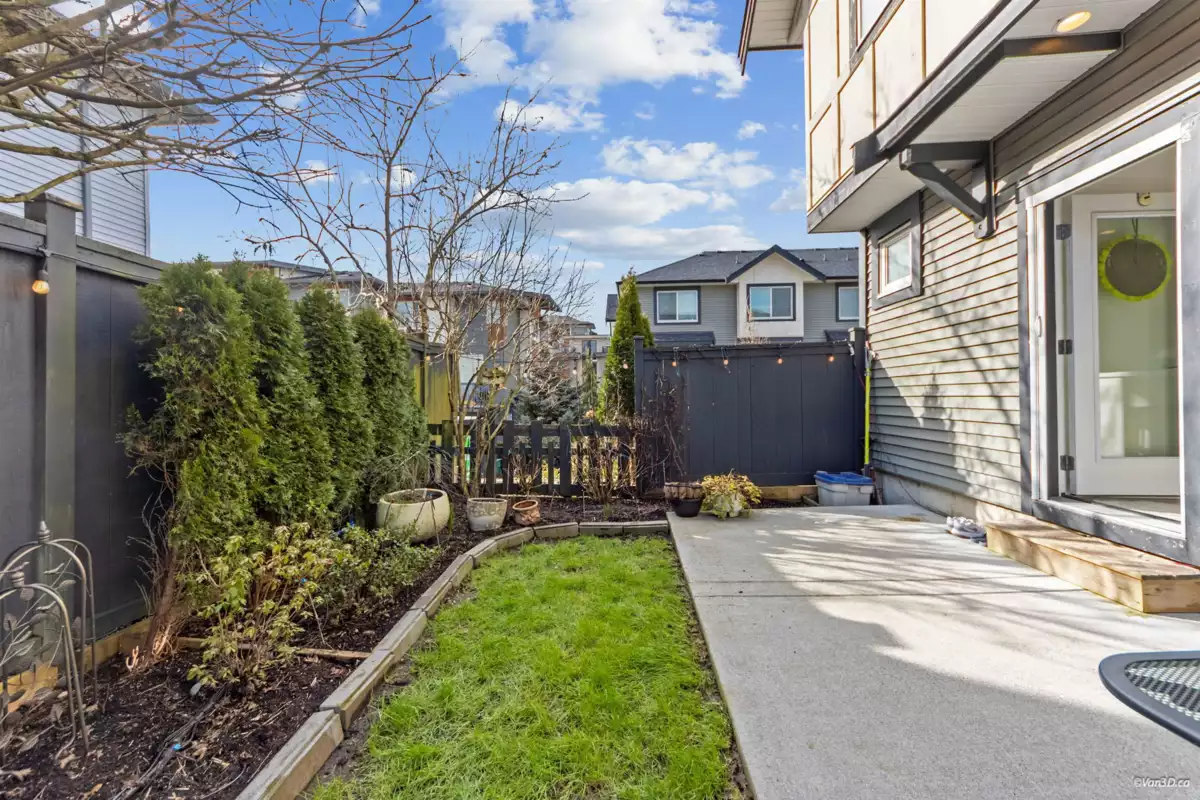 Outdoor Deck Photo of 86 8570 204 Street, Langley, BC
