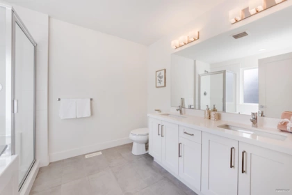 Guest Bathroom Photo of 86 8570 204 Street, Langley, BC