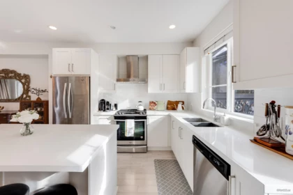 Kitchen Island Photo of 86 8570 204 Street, Langley, BC