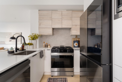 101 30494 Cardinal Avenue, Abbotsford, BC, Abbotsford West — 2 bed apartment/condo for sale