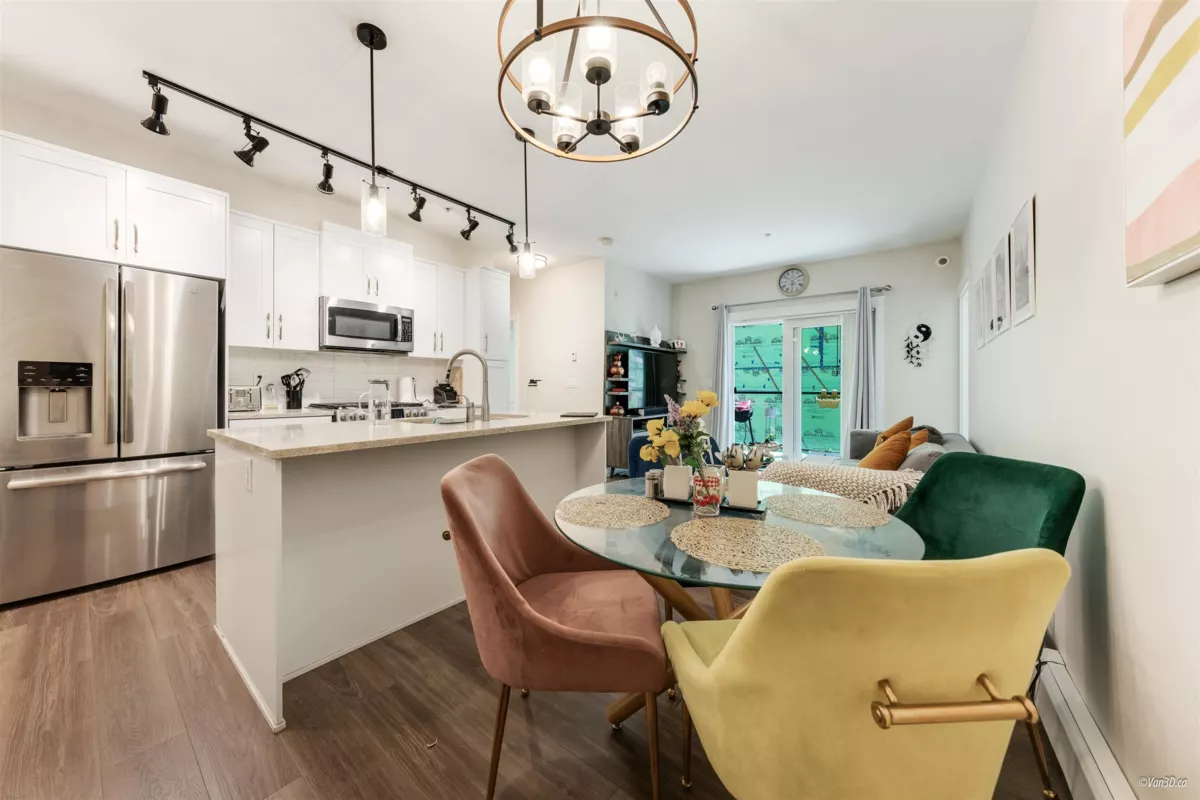 Dining Area Photo of 402 11077 Ravine Road, Surrey, BC