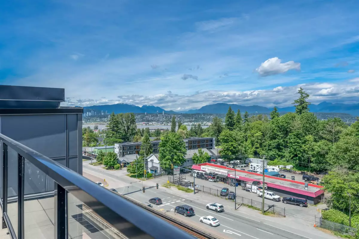 Garden / Landscaping Photo of 402 11077 Ravine Road, Surrey, BC