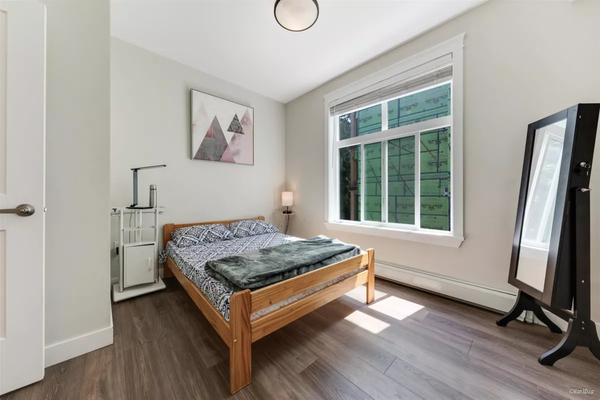 Hallway Photo of 402 11077 Ravine Road, Surrey, BC