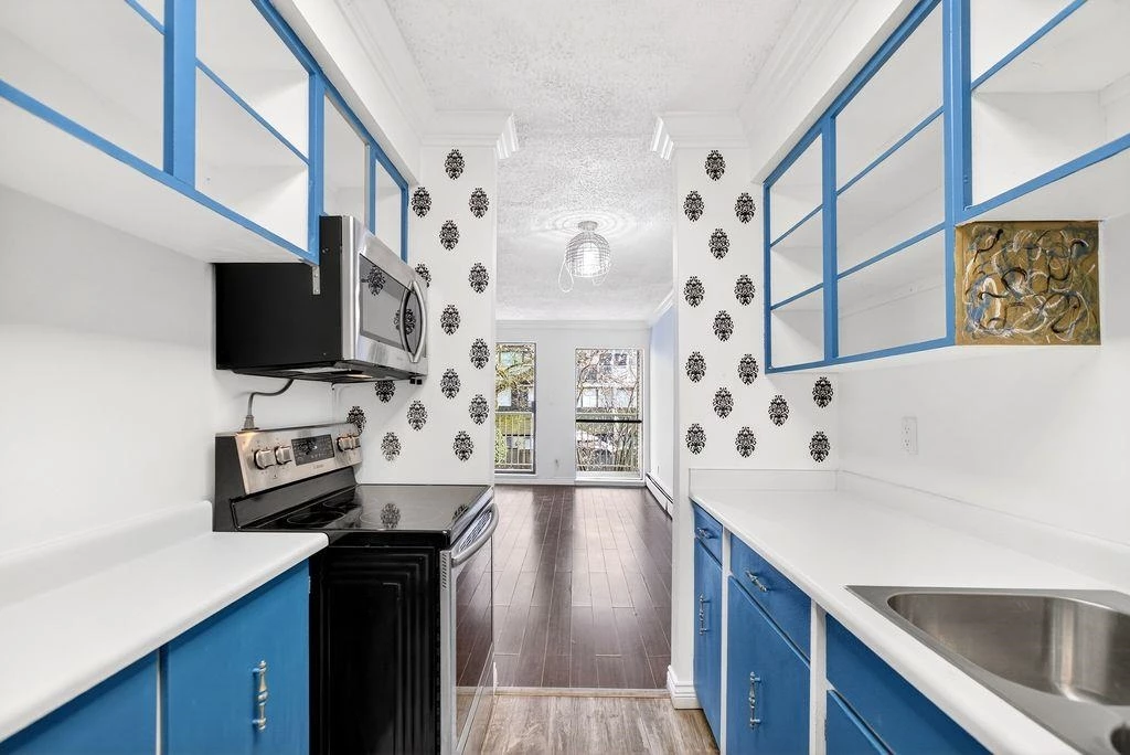 Office / Den Photo of 5 17700 60 Avenue, Surrey, BC