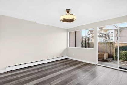 Hallway Photo of 5 17700 60 Avenue, Surrey, BC