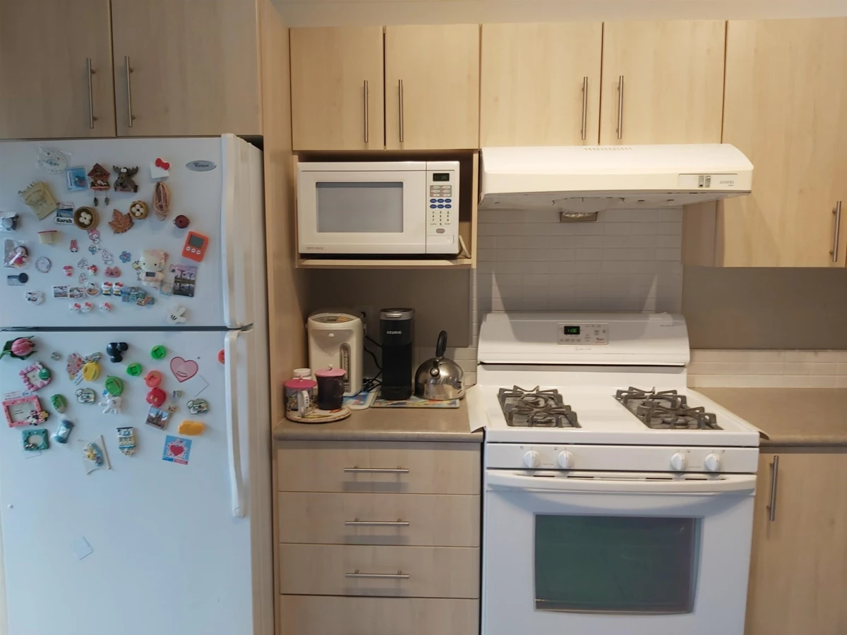 Kitchen Photo of 30 9333 Sills Avenue, Richmond, BC