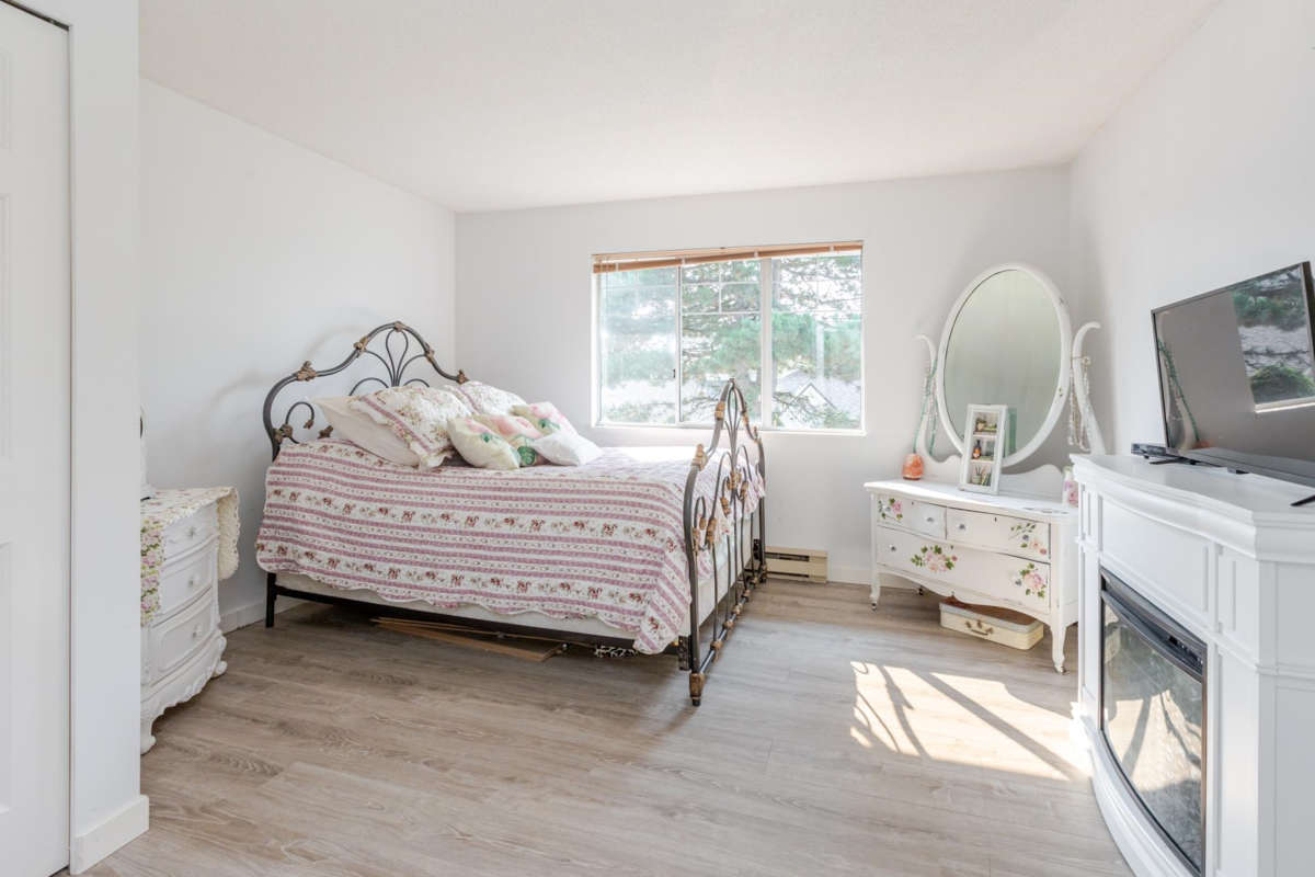 Guest Bathroom Photo of 83 21138 88 Avenue, Langley, BC