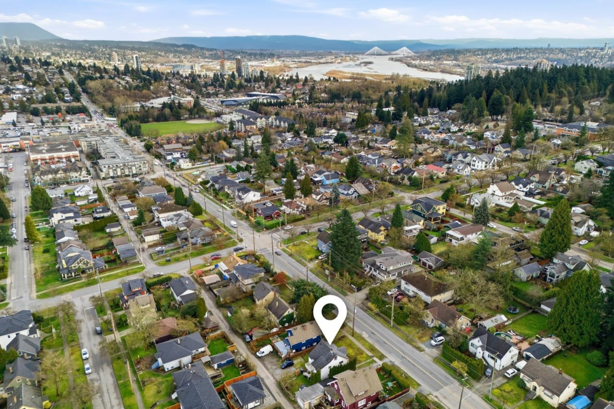 Office / Den Photo of 215 Eighth Avenue, New Westminster, BC