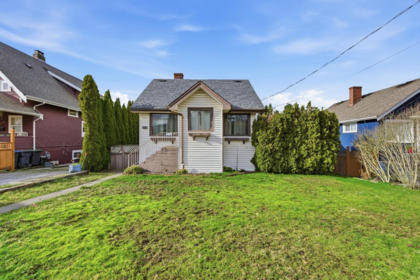 215 Eighth Avenue, New Westminster, BC, New Westminster — Single Family Residence for sale
