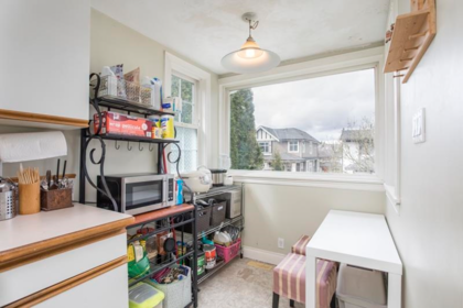 Walk-In Closet Photo of 215 Eighth Avenue, New Westminster, BC