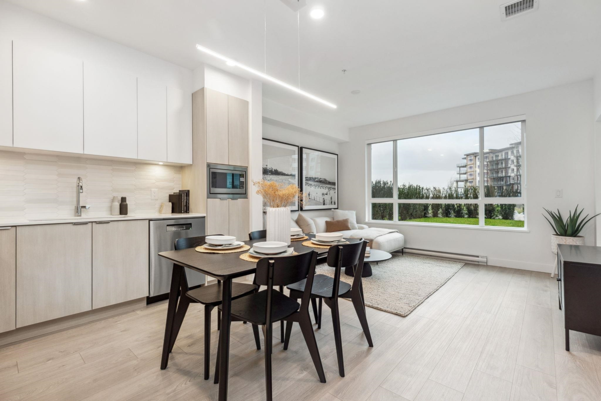 Family Room Photo of 213 2431 Rabbit Drive, Tsawwassen, BC