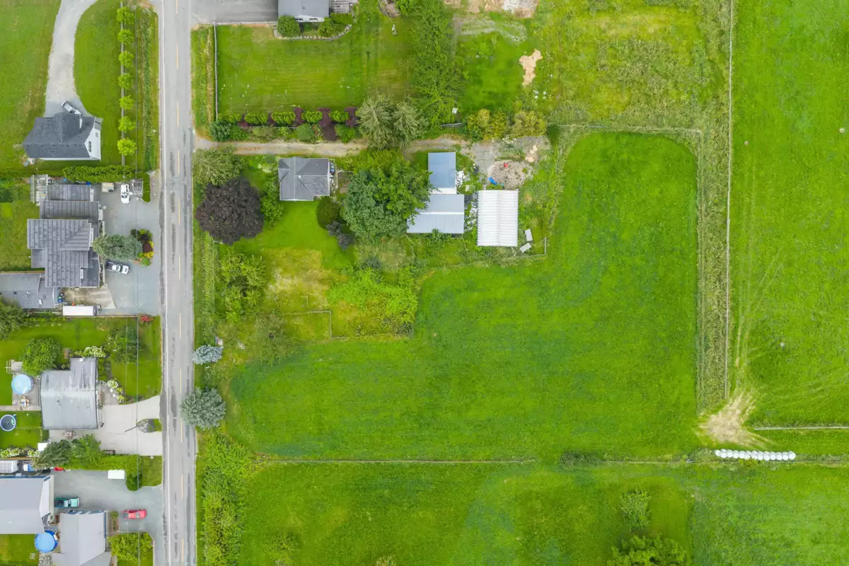 Guest Bathroom Photo of 394 Arnold Road, Abbotsford, BC