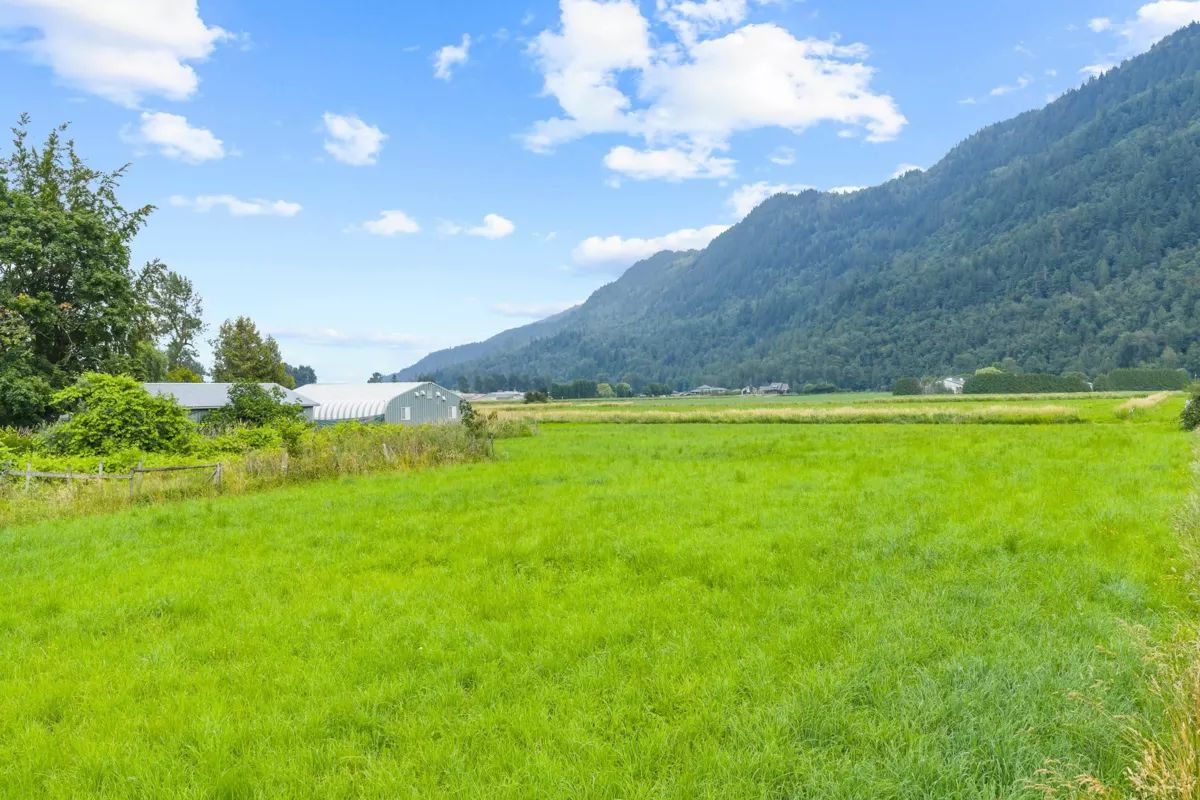 Kitchen Photo of 394 Arnold Road, Abbotsford, BC