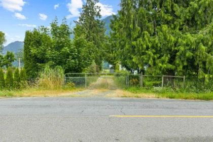 Primary Bedroom Photo of 394 Arnold Road, Abbotsford, BC