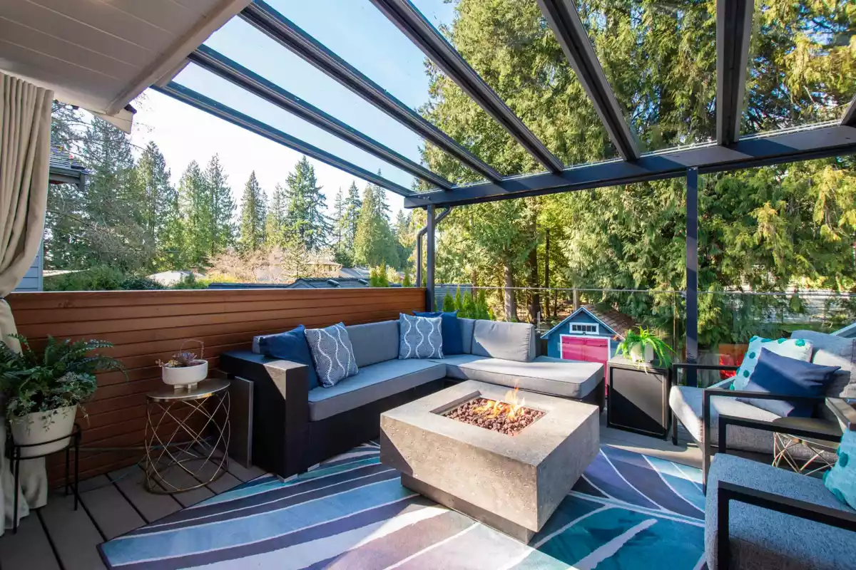 Guest Bathroom Photo of 3981 Lynn Valley Road, North Vancouver, BC