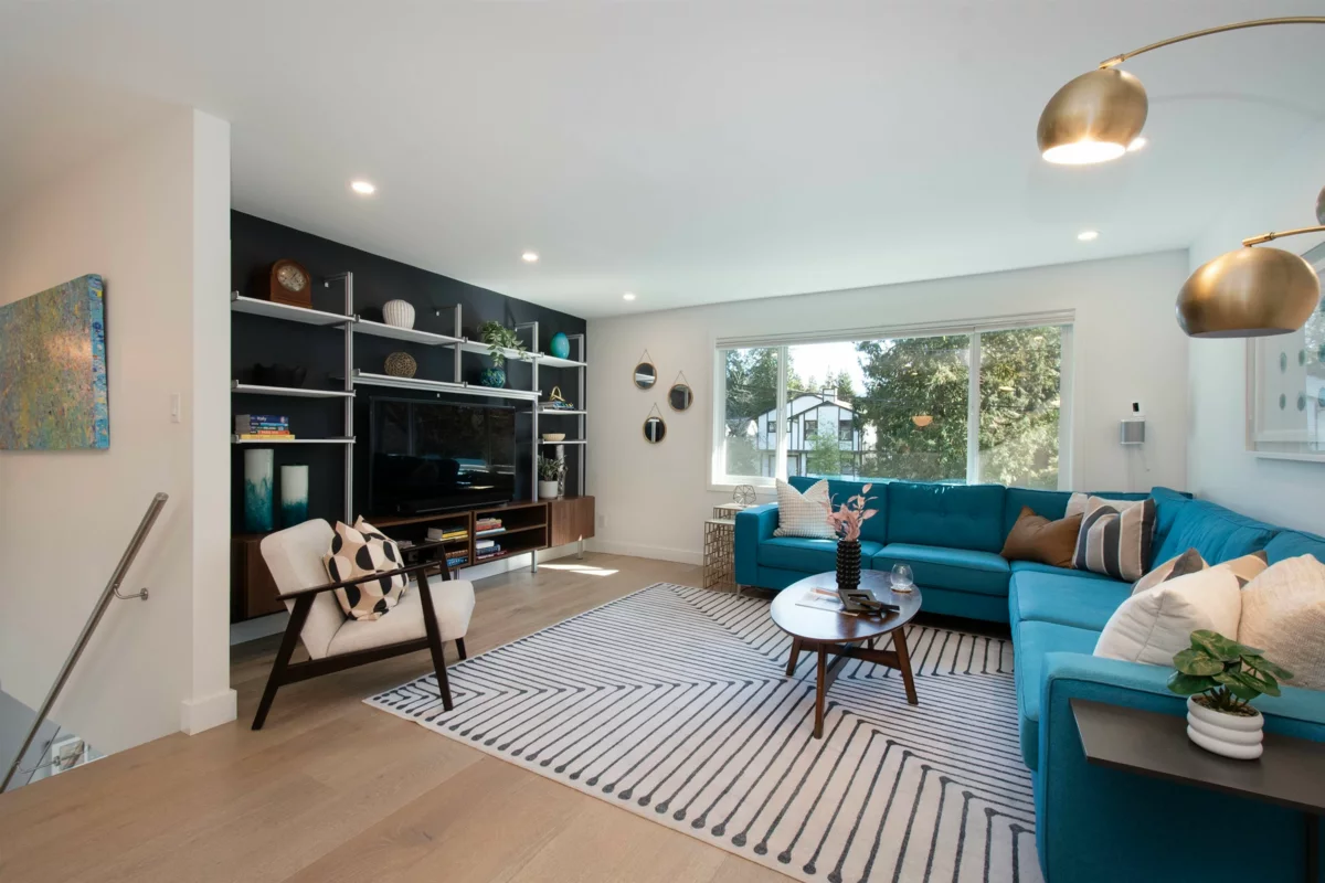 Living Room Photo of 3981 Lynn Valley Road, North Vancouver, BC