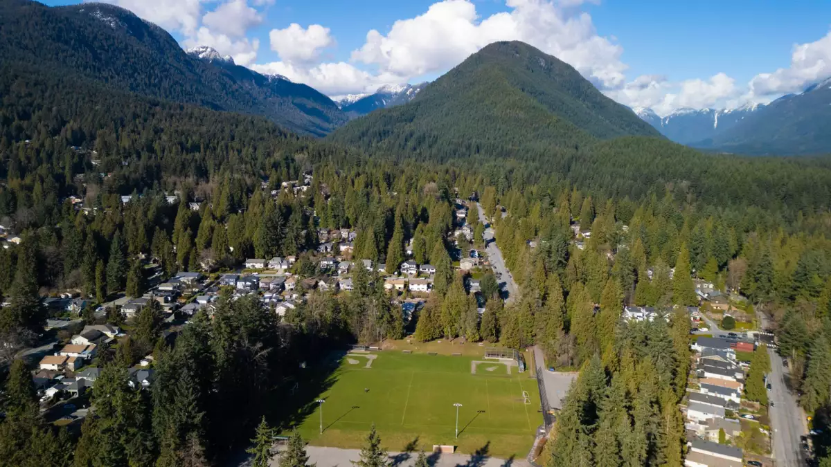 Outdoor Kitchen Photo of 3981 Lynn Valley Road, North Vancouver, BC