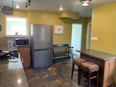 Mudroom Photo of 14878 Buena Vista Avenue, White Rock, BC