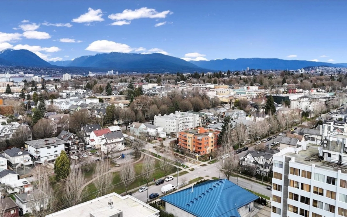 Laundry Room Photo of 208 1516 E 1st Avenue, Vancouver, BC