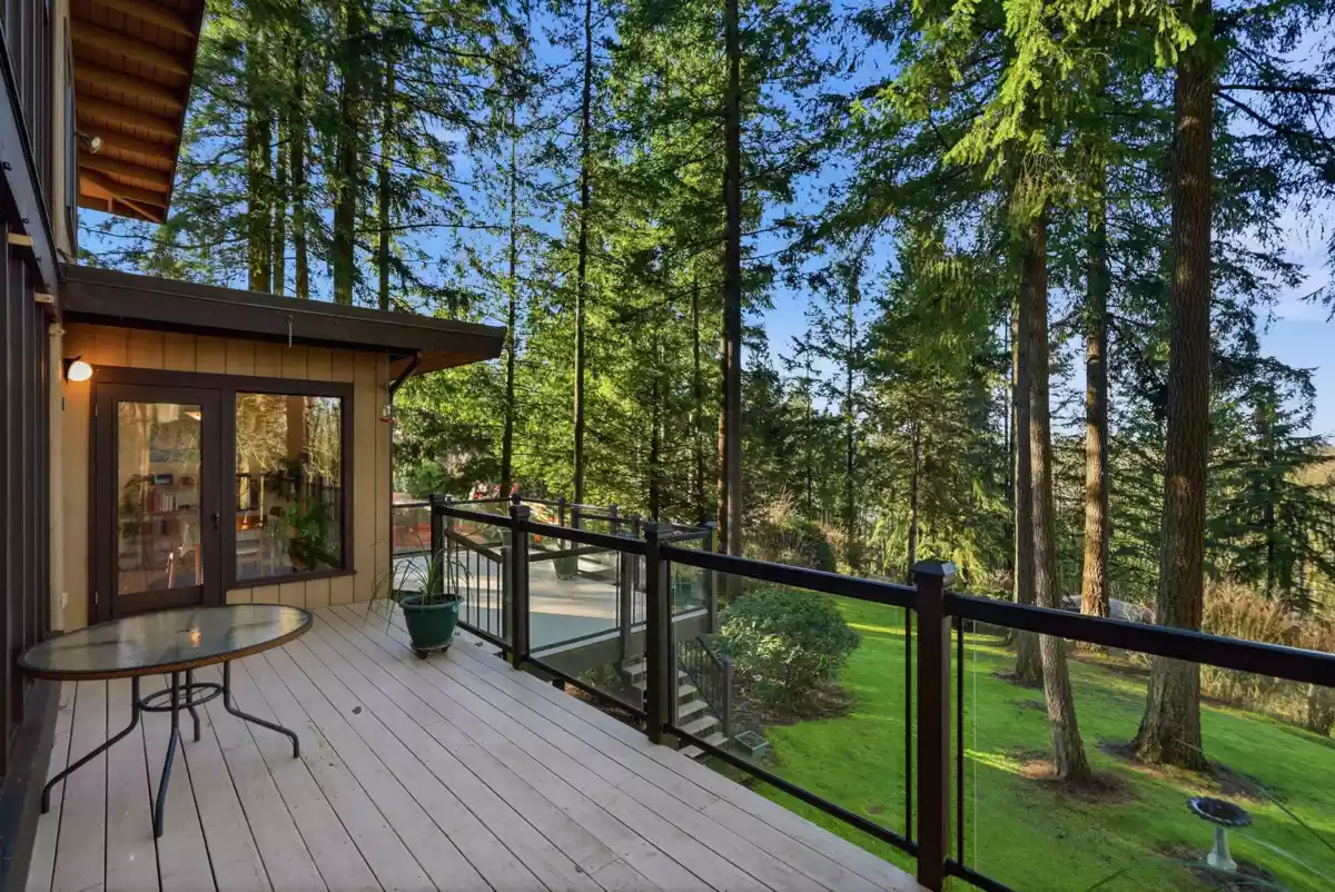 Hot Tub / Spa Photo of 3177 207a Street, Langley, BC