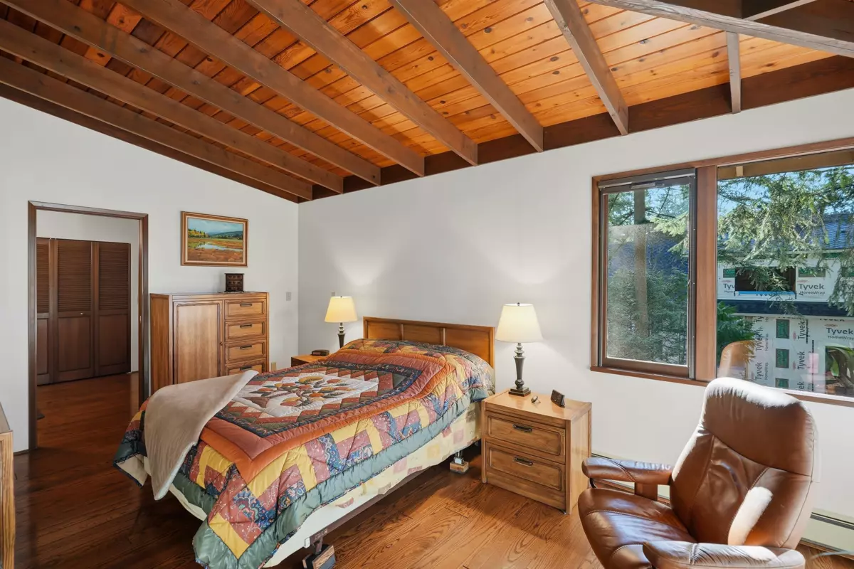 Powder Room Photo of 3177 207a Street, Langley, BC