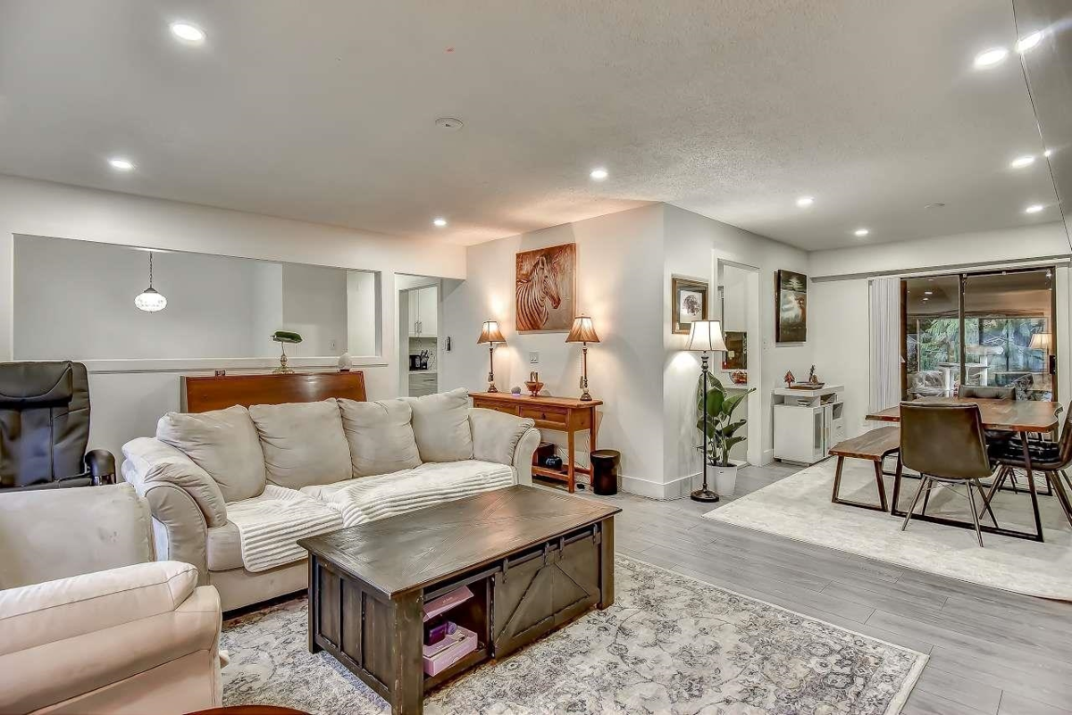 Walk-In Closet Photo of 7031 115a Street, Delta, BC