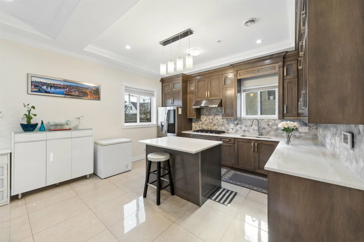 Guest Bathroom Photo of 6182 Commercial Street, Vancouver, BC