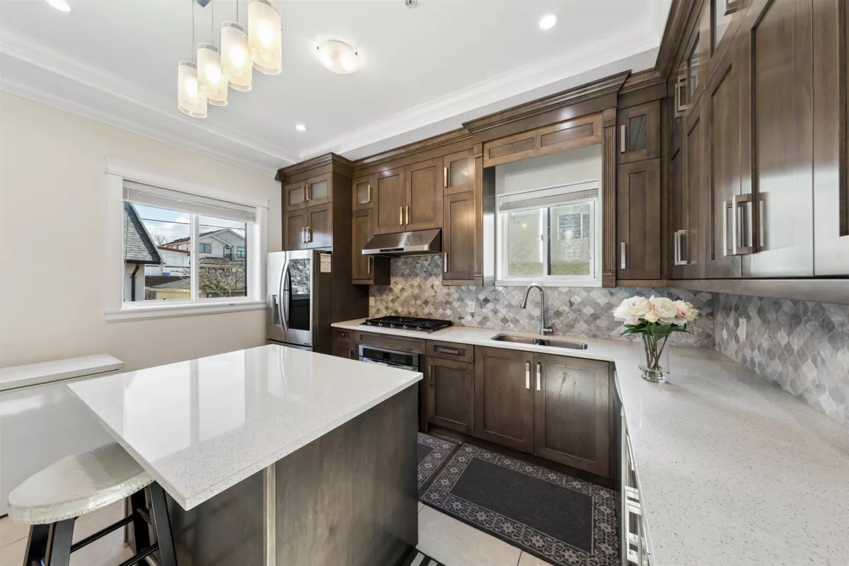 Loft / Bonus Room Photo of 6182 Commercial Street, Vancouver, BC