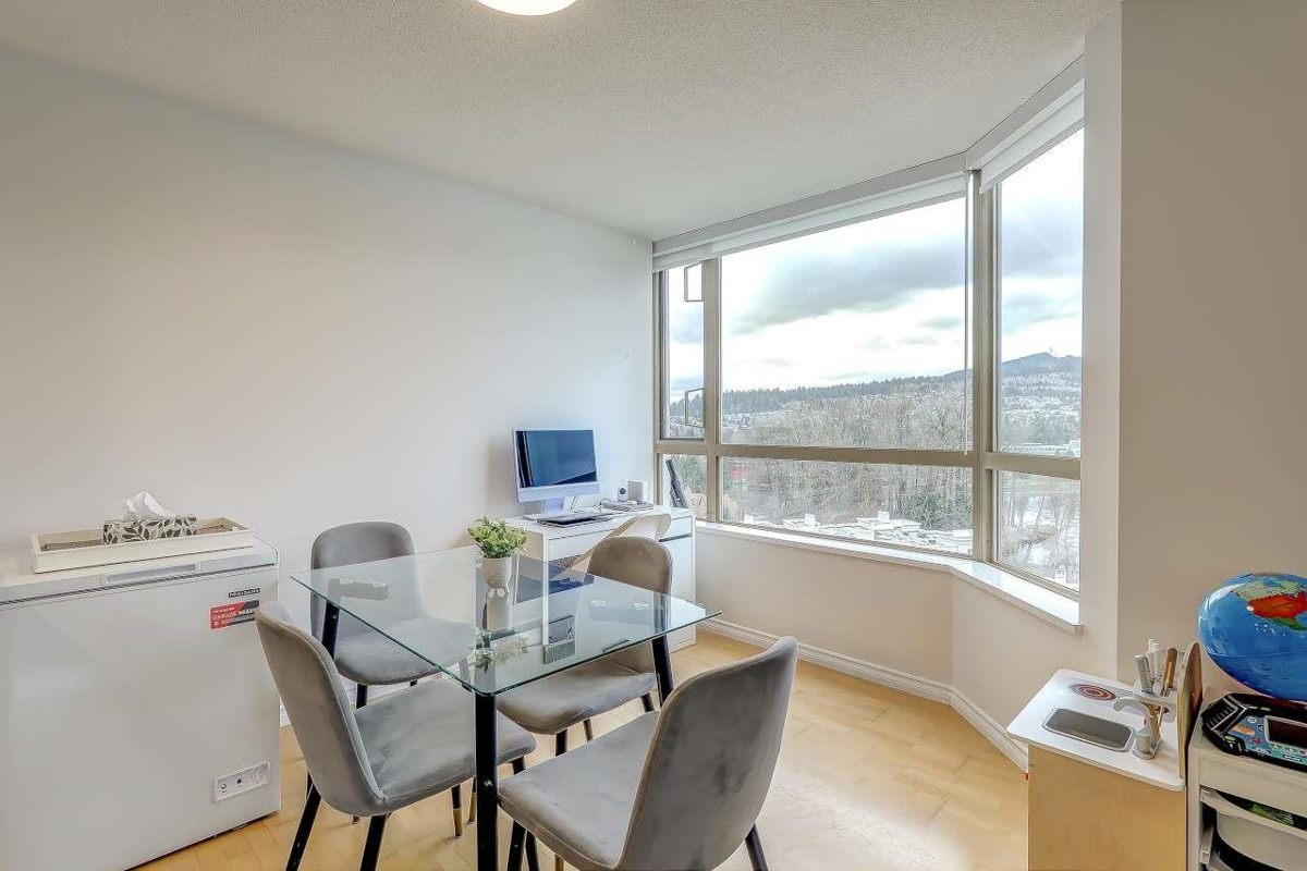 Entry Foyer Photo of 1306 1196 Pipeline Road, Coquitlam, BC