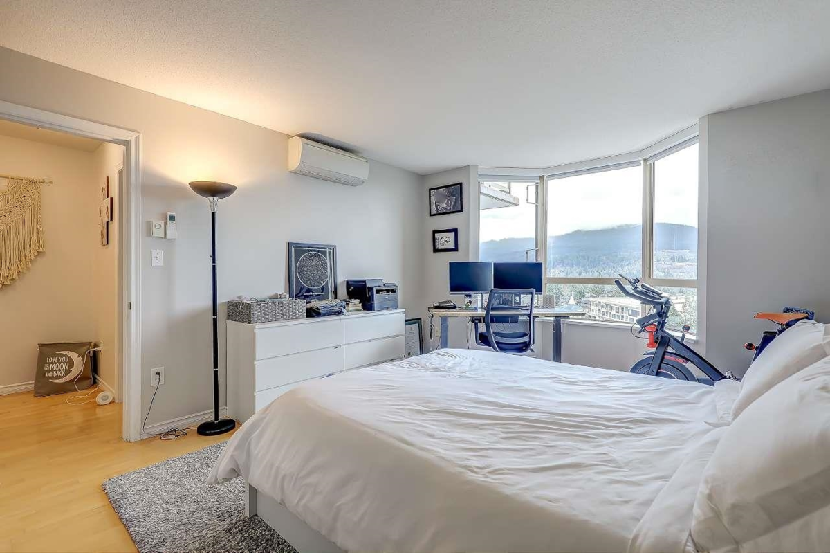 Guest Bathroom Photo of 1306 1196 Pipeline Road, Coquitlam, BC