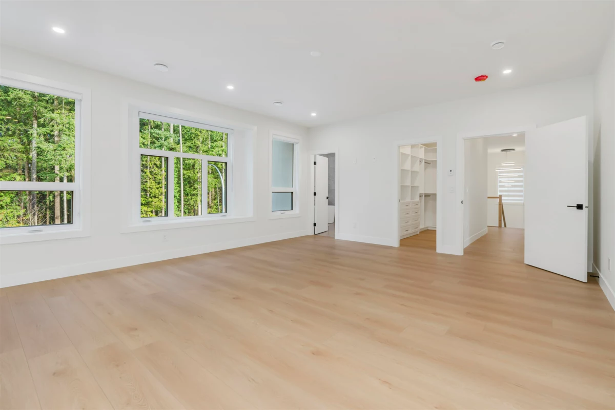 Guest Bathroom Photo of 20062 27a Avenue, Langley, BC
