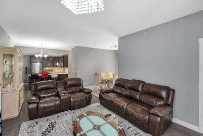 411 14358 60 Avenue, Surrey, BC