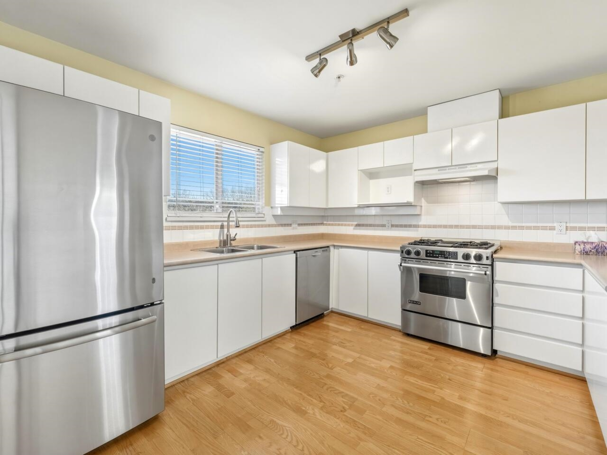 Primary Bedroom Photo of 1141 O'flaherty Gate, Port Coquitlam, BC