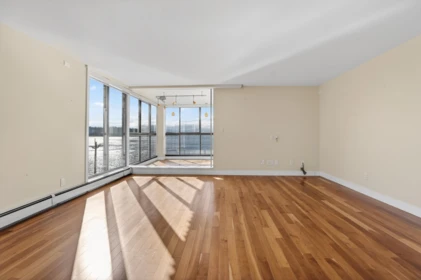Pantry Photo of 203 2090 Argyle Avenue, West Vancouver, BC