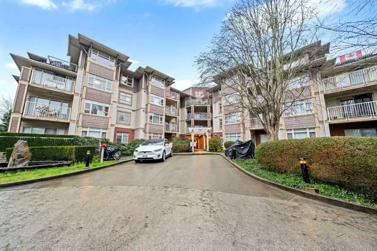Loft / Bonus Room Photo of 209 7337 Macpherson Avenue, Burnaby, BC