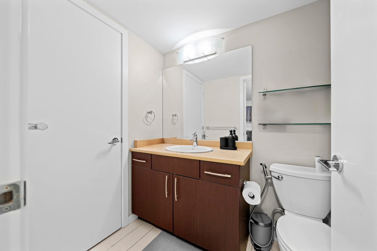 Walk-In Closet Photo of 209 7337 Macpherson Avenue, Burnaby, BC