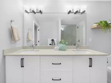 Guest Bathroom Photo of 10 9688 182a Street, Surrey, BC