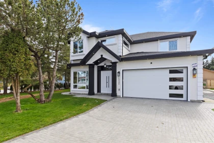15584 89b Avenue, Surrey, BC, Surrey — Single Family Residence for sale