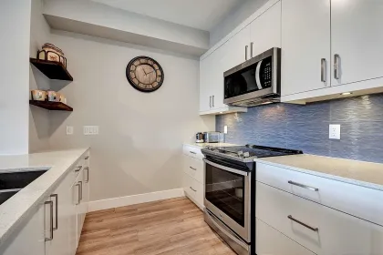 Kitchen Photo of 404 9015 120 Street, Delta, BC