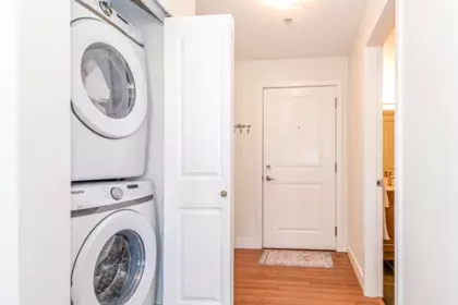 Primary Bathroom Photo of 311 15775 Croydon Drive, Surrey, BC
