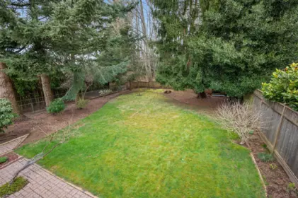 Breakfast Nook Photo of 1505 134a Street, Surrey, BC