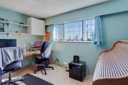 Office / Den Photo of 5827 Clinton Street, Burnaby, BC