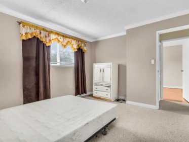 Mudroom Photo of 14783 101 Avenue, Surrey, BC