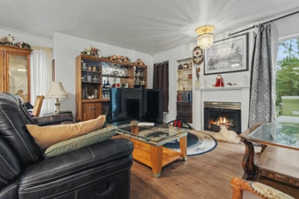 Basement Recreation Room Photo of 118 6841 138 Street, Surrey, BC