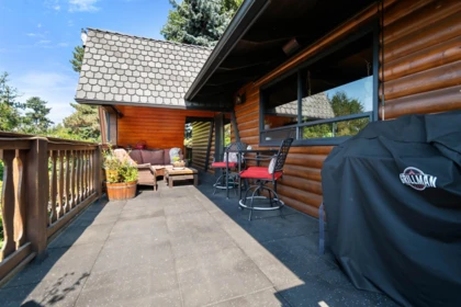 Outdoor Kitchen Photo of 18058 57a Avenue, Surrey, BC