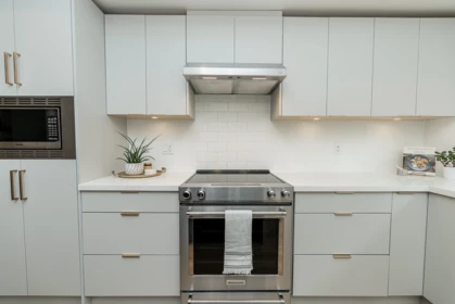 Kitchen Island Photo of 202 80 Elgin Street, Port Moody, BC