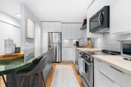 Breakfast Nook Photo of 203 1066 W 13th Avenue, Vancouver, BC