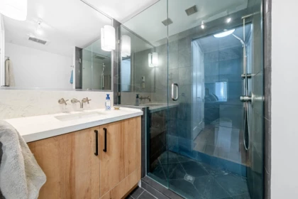 Entry Foyer Photo of 203 1066 W 13th Avenue, Vancouver, BC