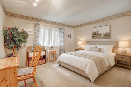 Basement Recreation Room Photo of 15584 98 Avenue, Surrey, BC