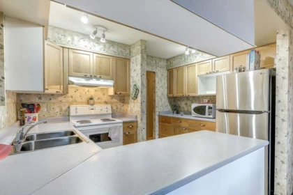 Primary Bathroom Photo of 15584 98 Avenue, Surrey, BC